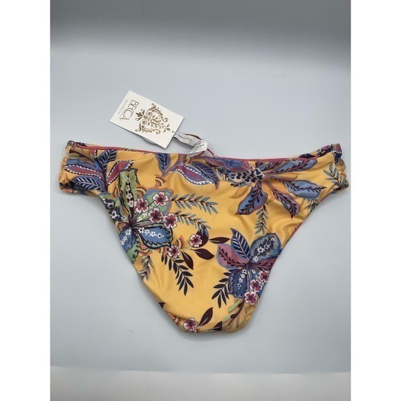 Becca Multi Tapestry Bloom Convertible Push-Up Bikini Top and Reversible Bottoms - Picture 11 of 15